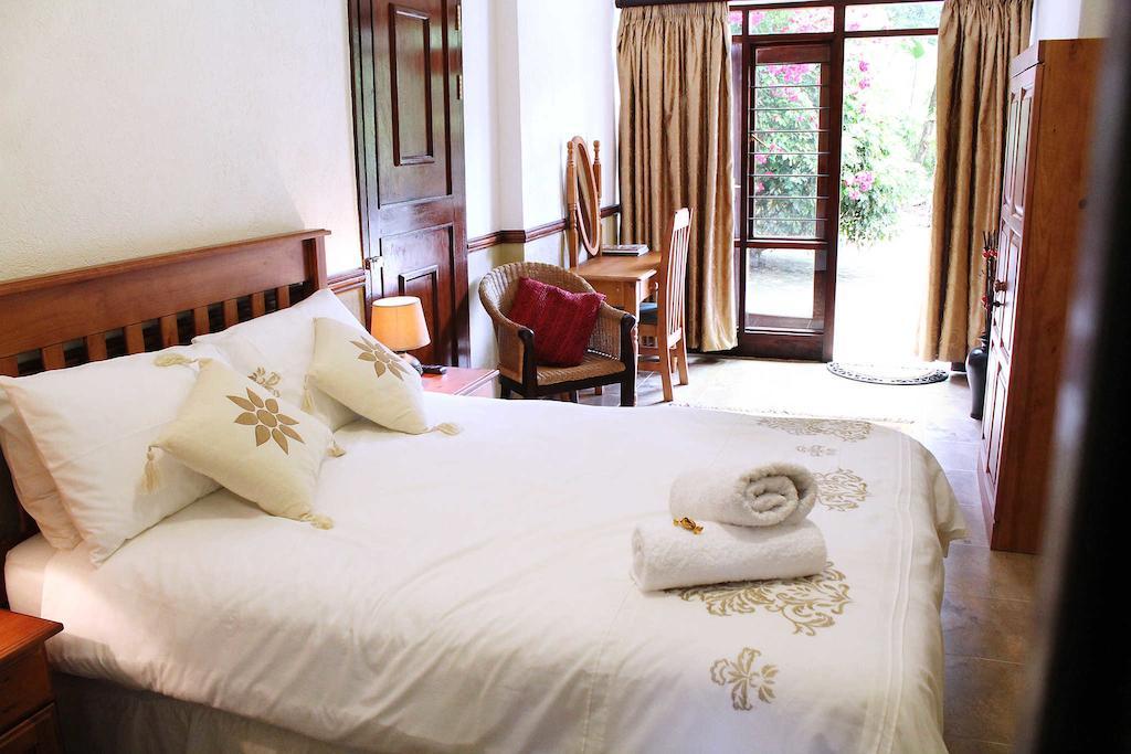 The Palms Guesthouse Mbombela Kamer foto