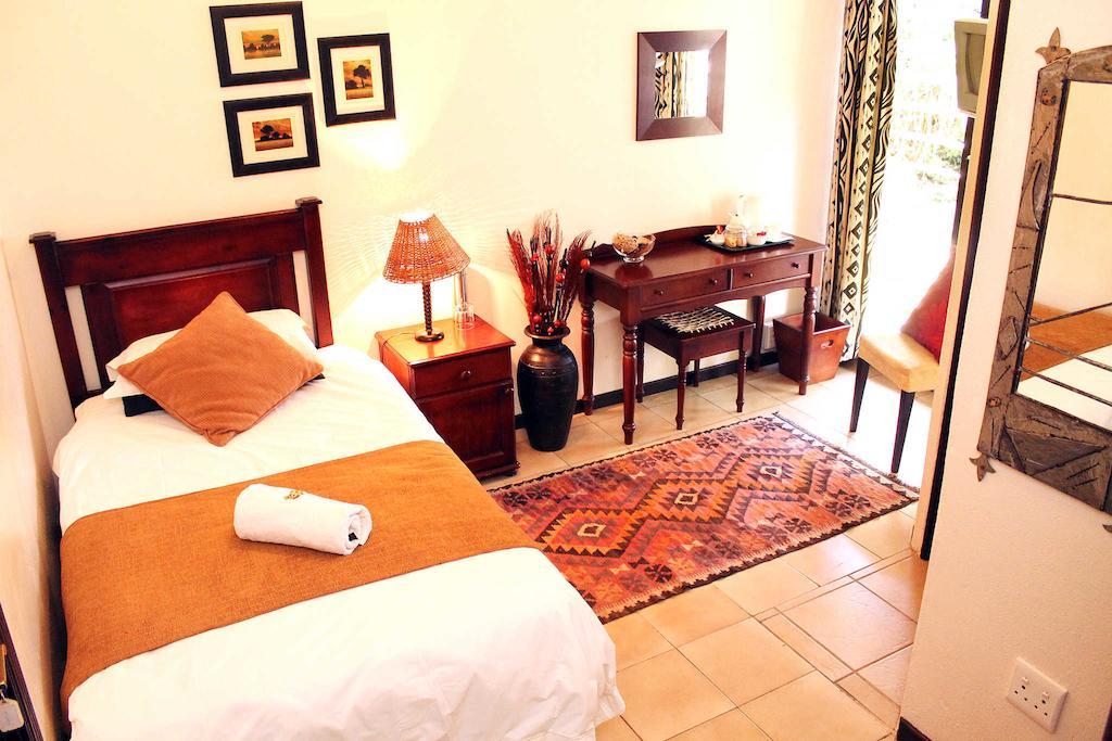 The Palms Guesthouse Mbombela Kamer foto