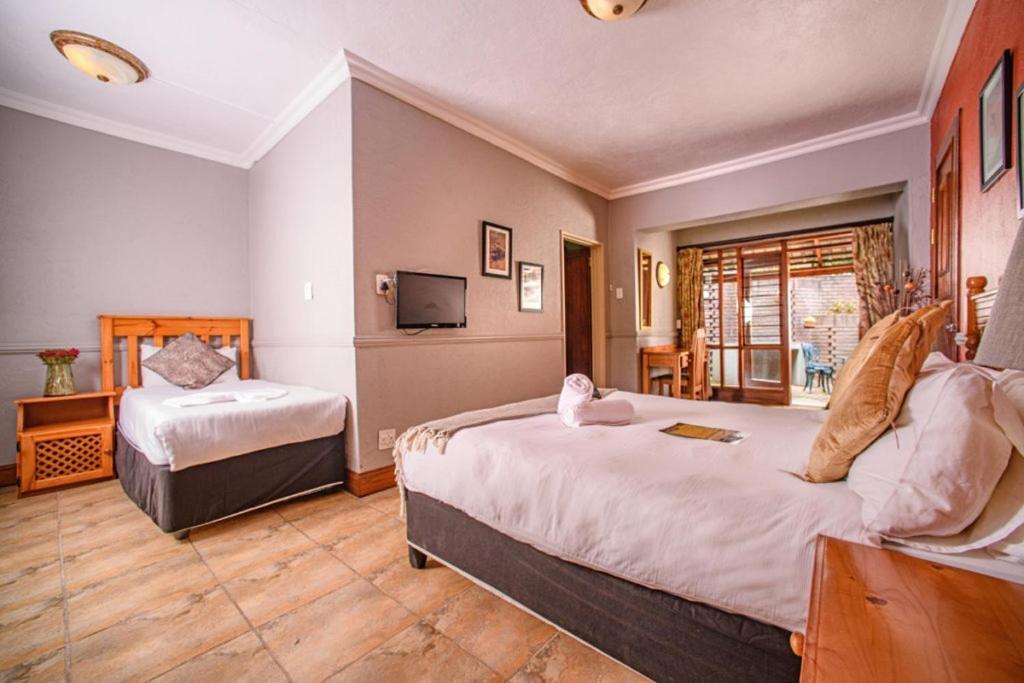 The Palms Guesthouse Mbombela Buitenkant foto