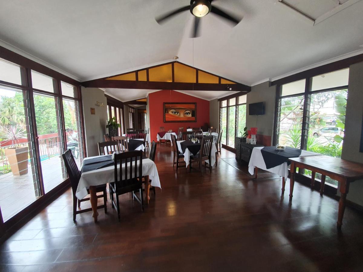 The Palms Guesthouse Mbombela Buitenkant foto
